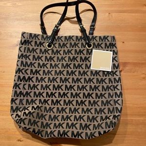 MICHAEL KORS Tote